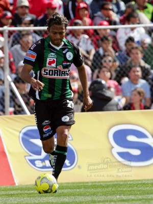 Juan Pablo sólo miró el balón.