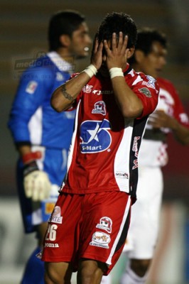 Juan Ramón Curbelo dejó ir una clara en la primera parte.