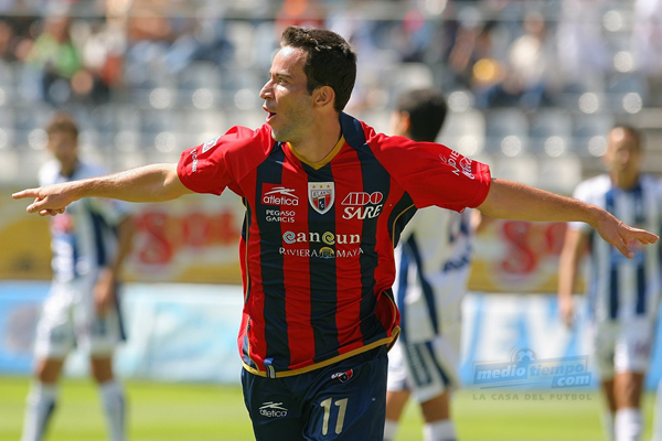 Luis Gabriel Rey le anotó a su ex equipo.