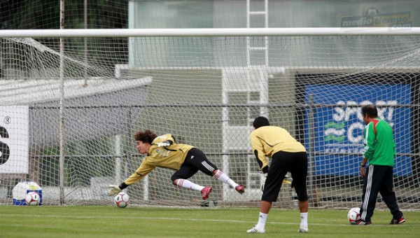 Memo Ochoa desea estar ante el cuadro de las Barras y las Estrellas.