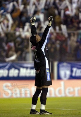 Miguel Calero festejó el tanto de Aguilar el cual los acercaba a la Libertadores.