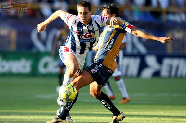 Partido peleado entre Gladiadores y Tuzos.