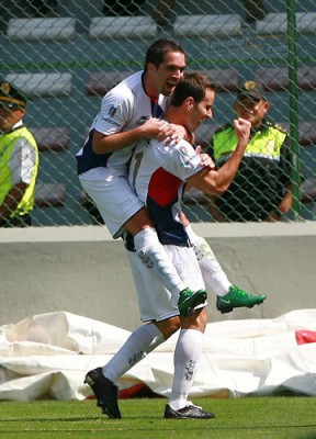 Rey marcó un golazo.