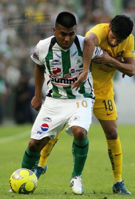 Reyna no deja respirar al ';Hachita';.