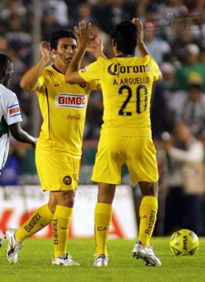 Salvador Cabañas le dio vida al América.