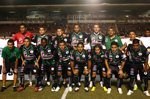 Santos quiere recomponer el camino en el Clausura.