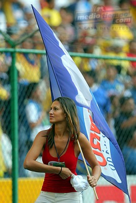 También esta bella chica deleitó a los presentes.