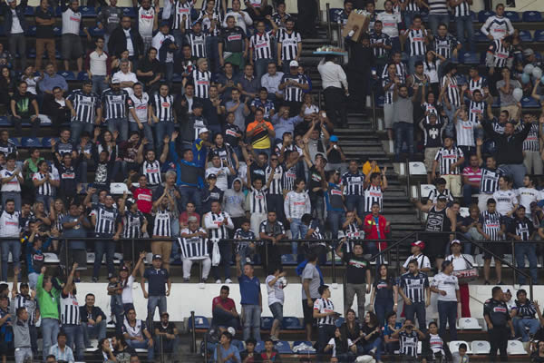 América se quedó con la ventaja en el Azteca
