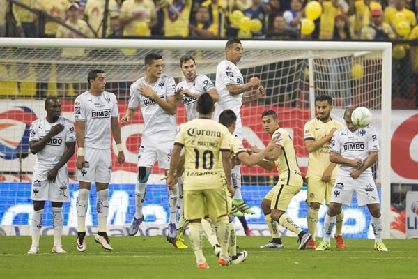 América se quedó con la ventaja en el Azteca