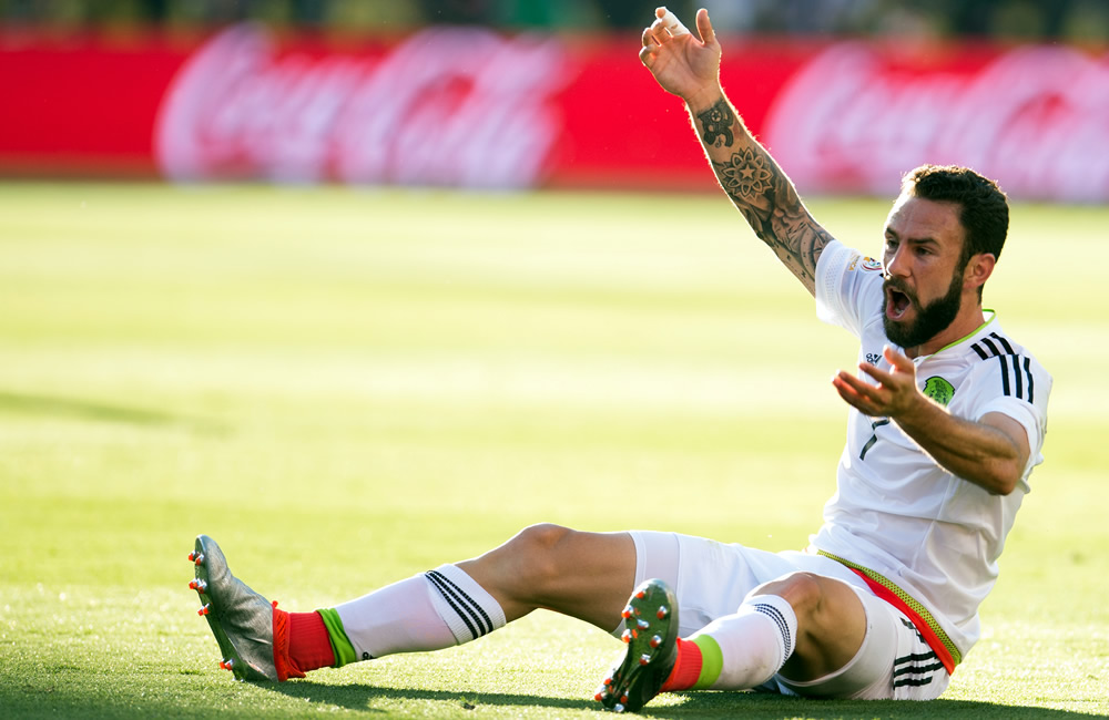 México y Chile definen al último semifinalista de la Copa América.