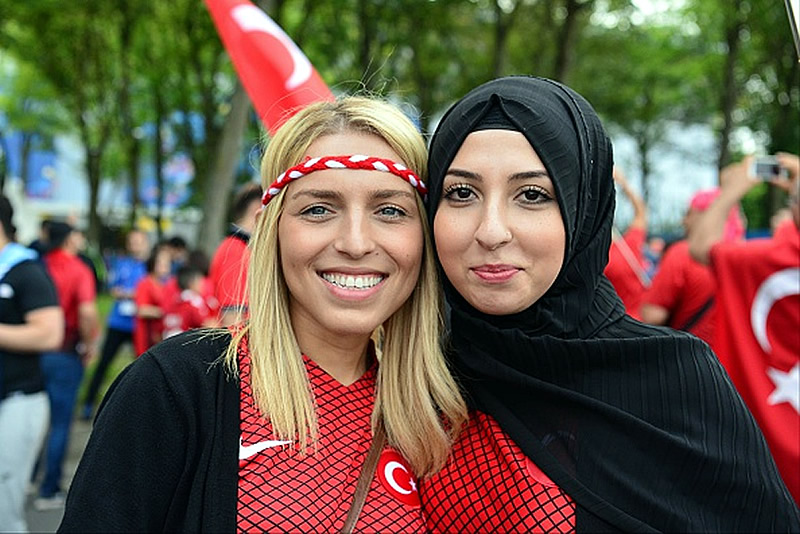 Chicas de la Eurocopa de Francia 2016.