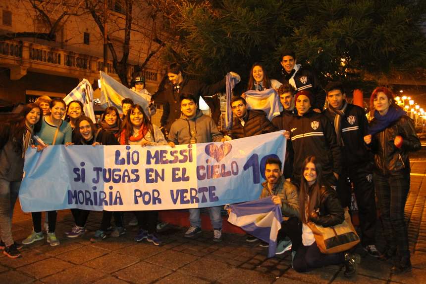 Argentina marchó para evitar adiós de Messi