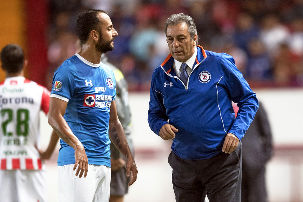 Cruz Azul nunca revolucionó y el Rayo se apagó