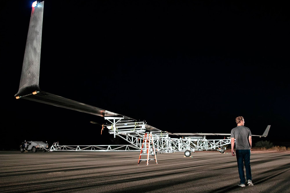 El Avión de Facebook ya voló
