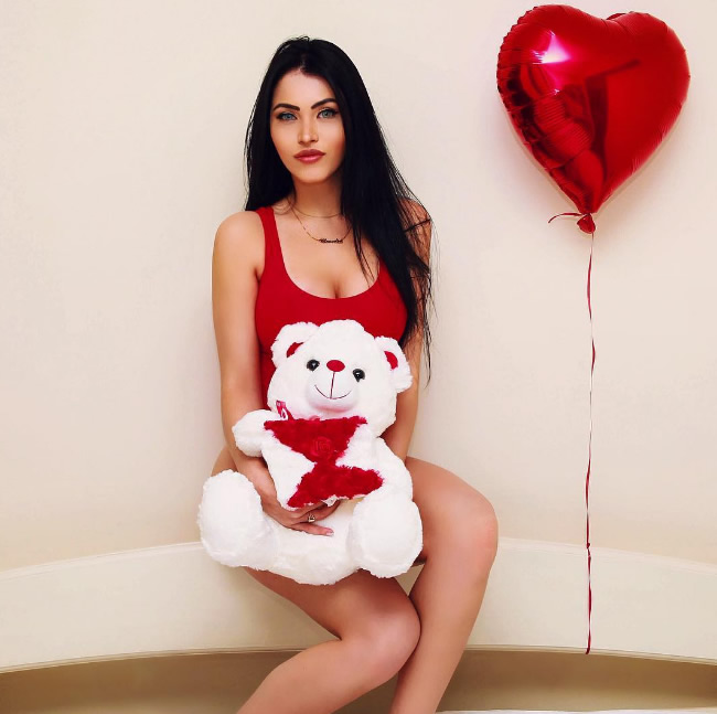 Para el fin: Cláudia Alende 