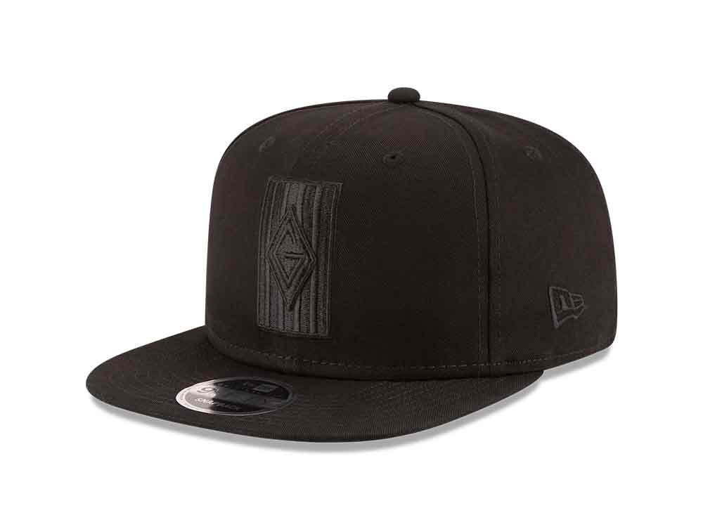 New Era lanzó línea de gorras para Chivas