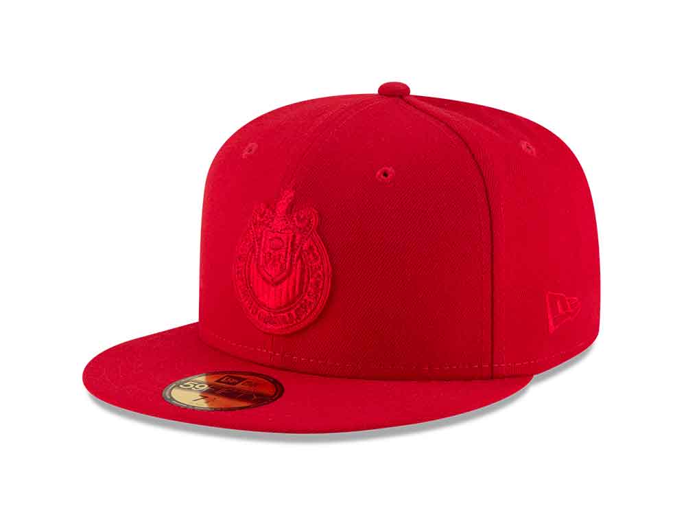 New Era lanzó una nueva línea de gorras para Chivas