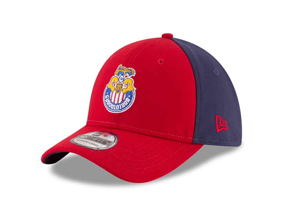 New Era lanzó una nueva línea de gorras para Chivas