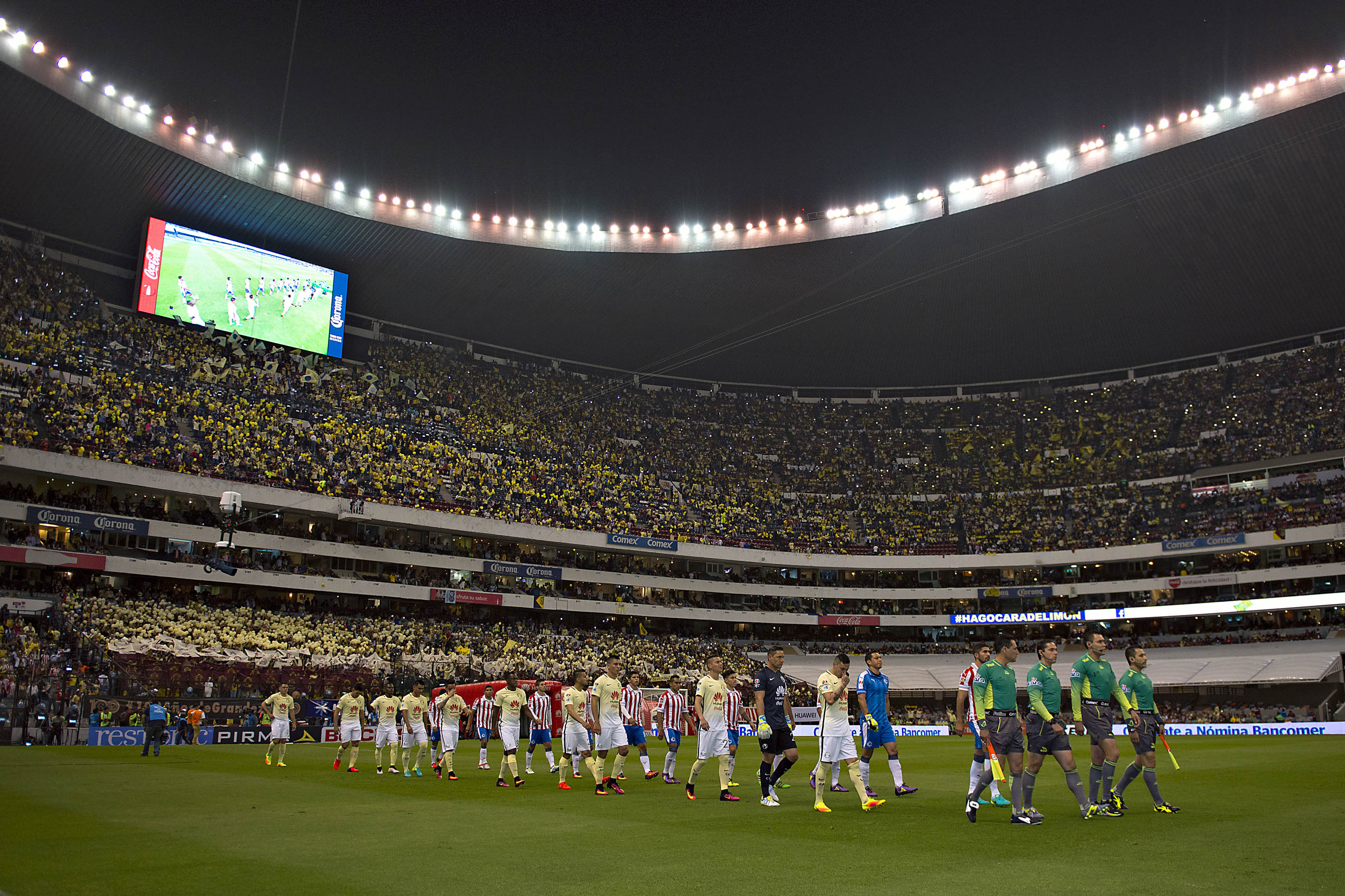 En el Azteca, Chivas, más 'ca3rones' que el Águila 