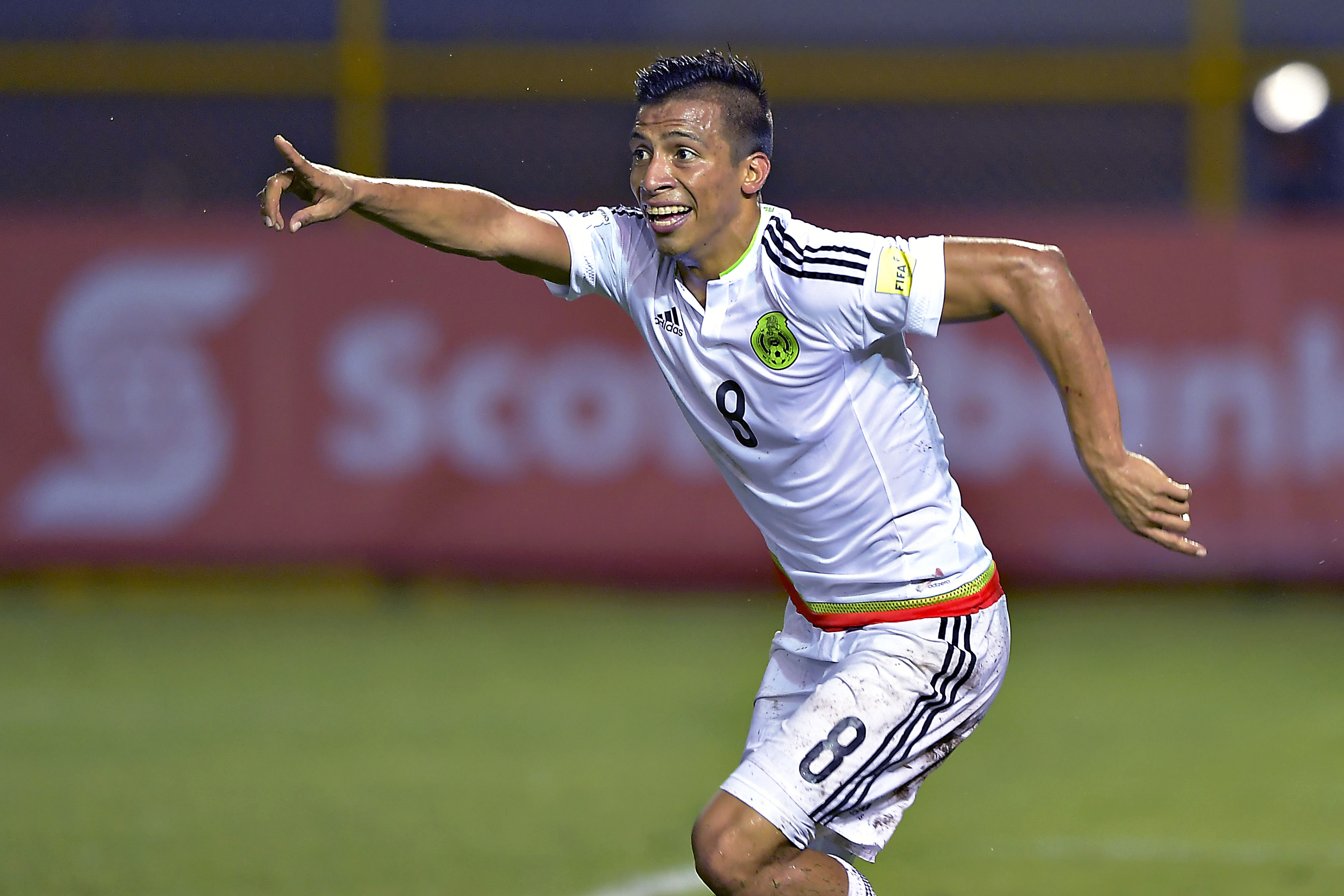 Sepúlveda se estrenó con la Selección Mexicana con gol.
