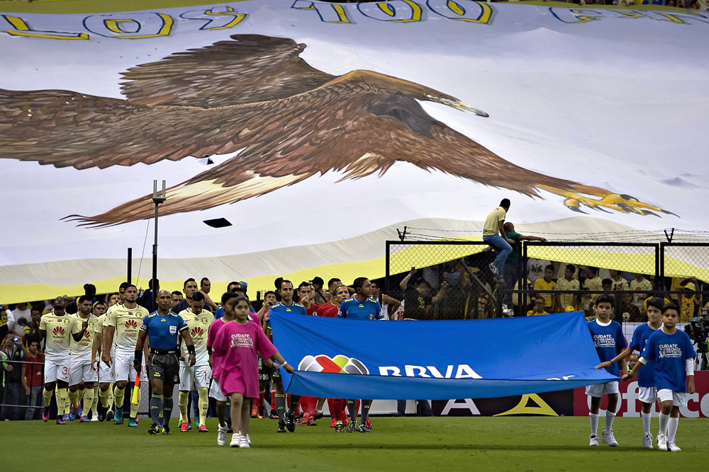 Mosaico, himno y homenaje a los 100 años del América