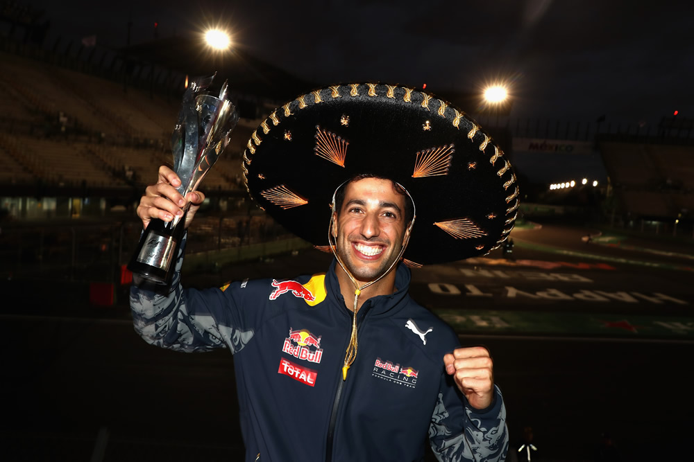 En el mundial, Ricciardo es tercero, por debajo de los Mercedes.