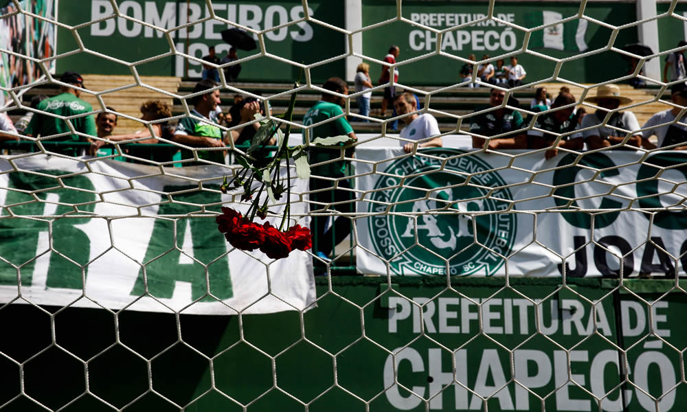 Aficionados  lloraron al Chapecoense