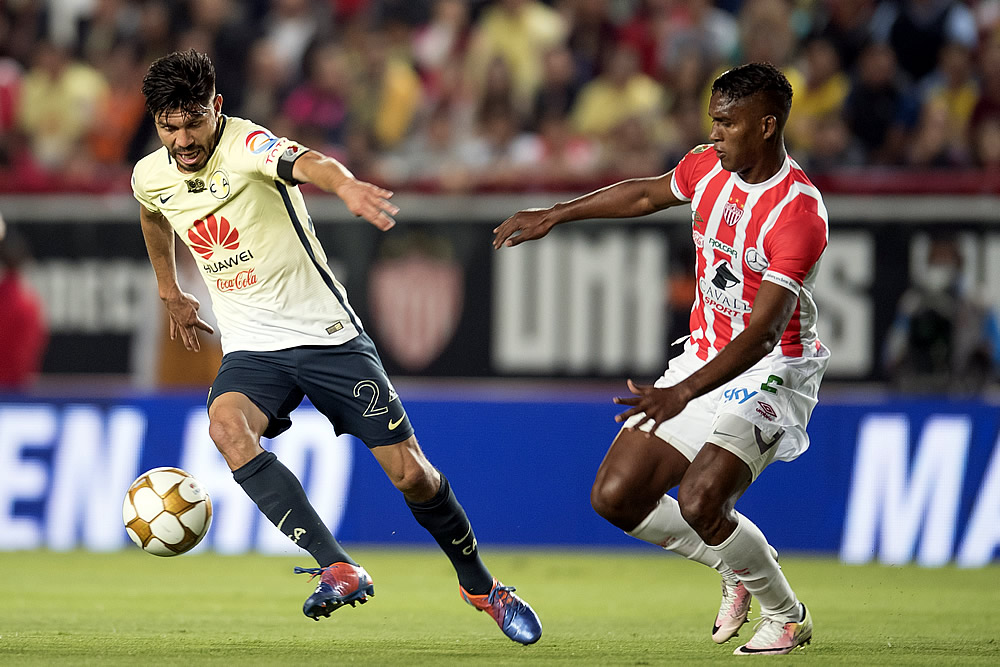 Primer round entre Rayos y Águilas 