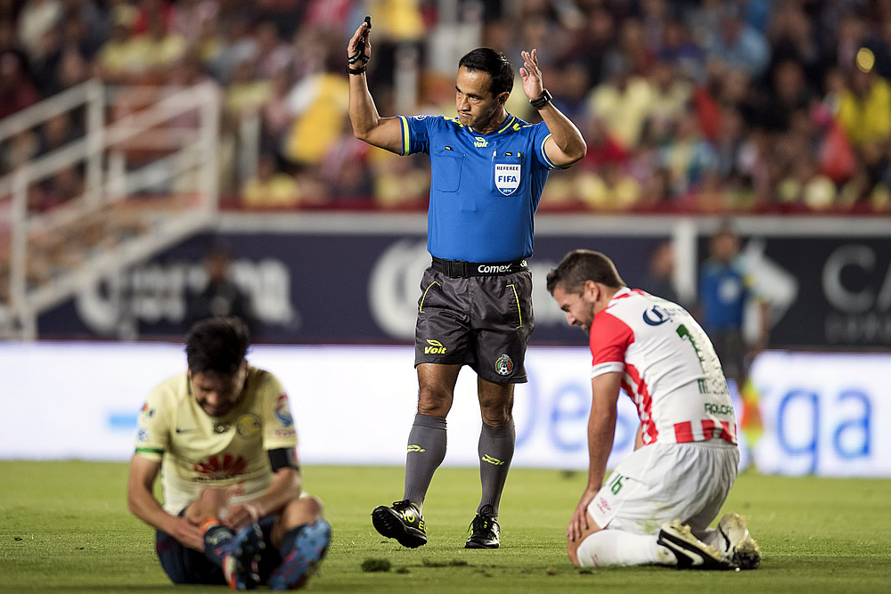 Primer round entre Rayos y Águilas 
