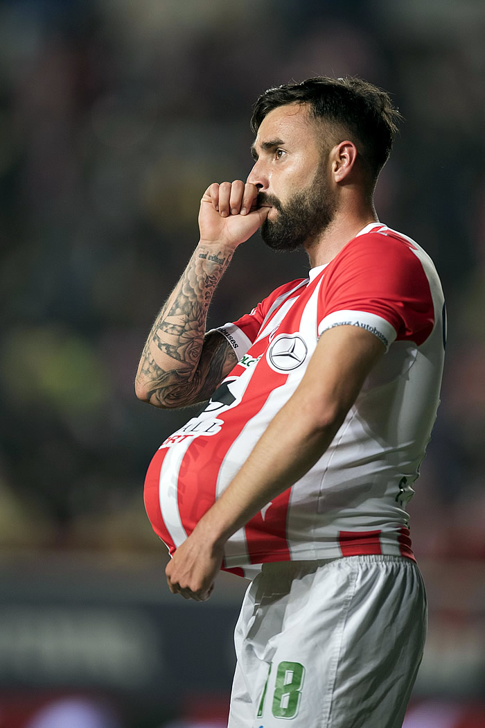 Primer round entre Rayos y Águilas 