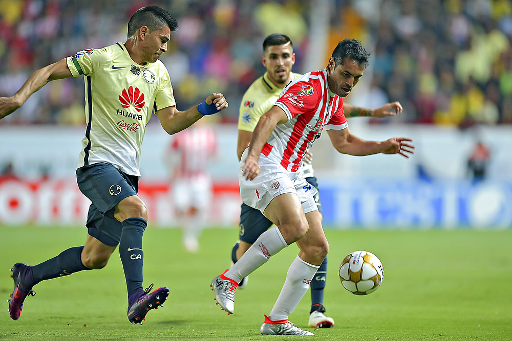 Primer round entre Rayos y Águilas 