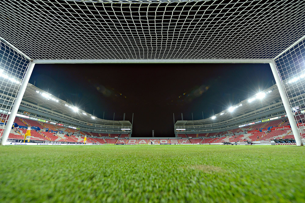 Primer round entre Rayos y Águilas 