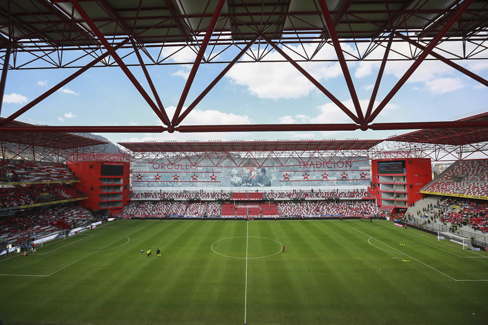 El Nemesio Díez del Toluca muestra su nueva cara.