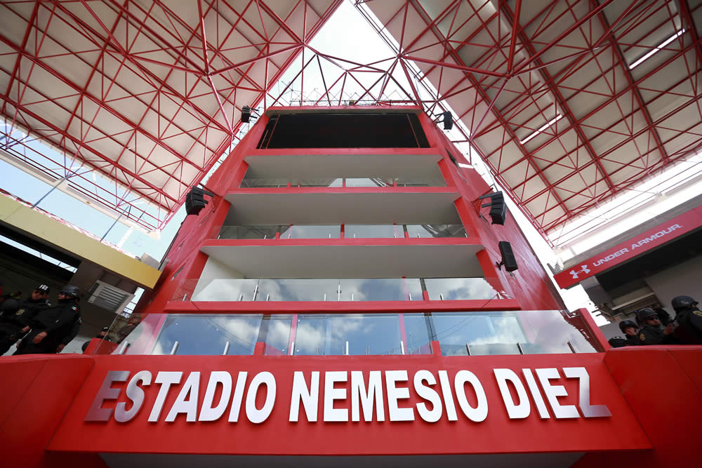 El Nemesio Díez del Toluca muestra su nueva cara.
