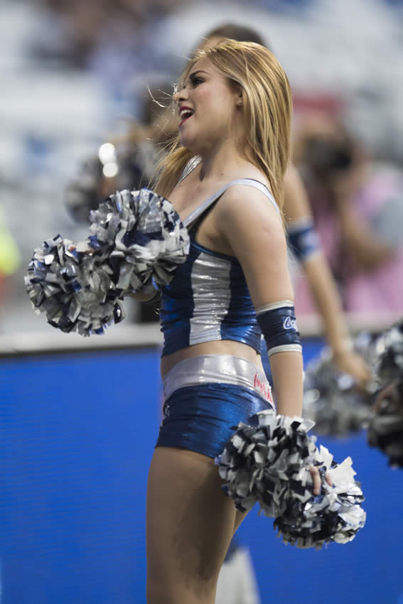 Las chicas más bellas en los estadios de la Liga MX durante el fin de semana.