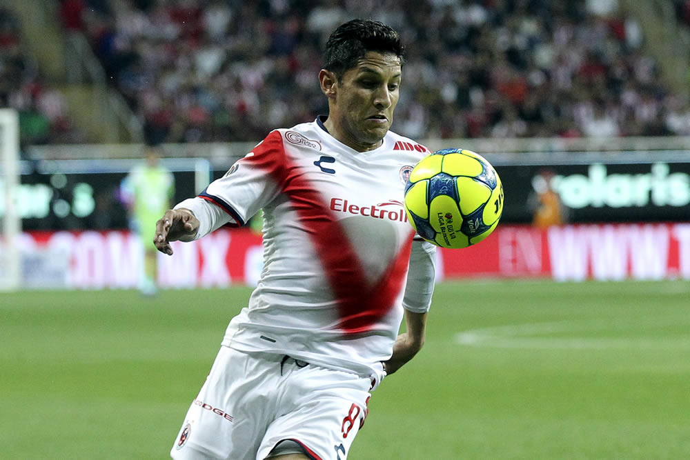 Ángel Reyna volvió a pasar de noche. (Foto: Imago 7)