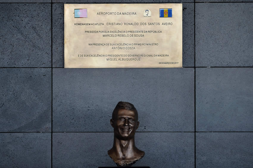 Las burlas sobre Cristiano Ronaldo y el busto que le fue creado.