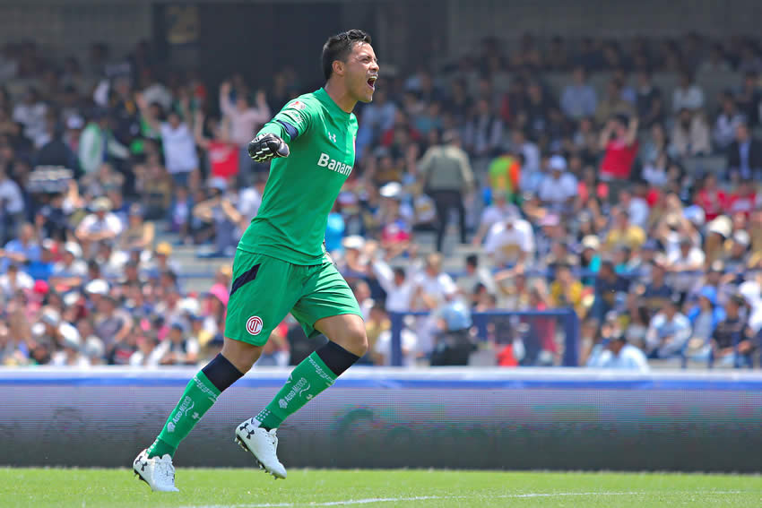 Toluca conservó el liderato de la Liga MX venciendo a Pumas en C.U.