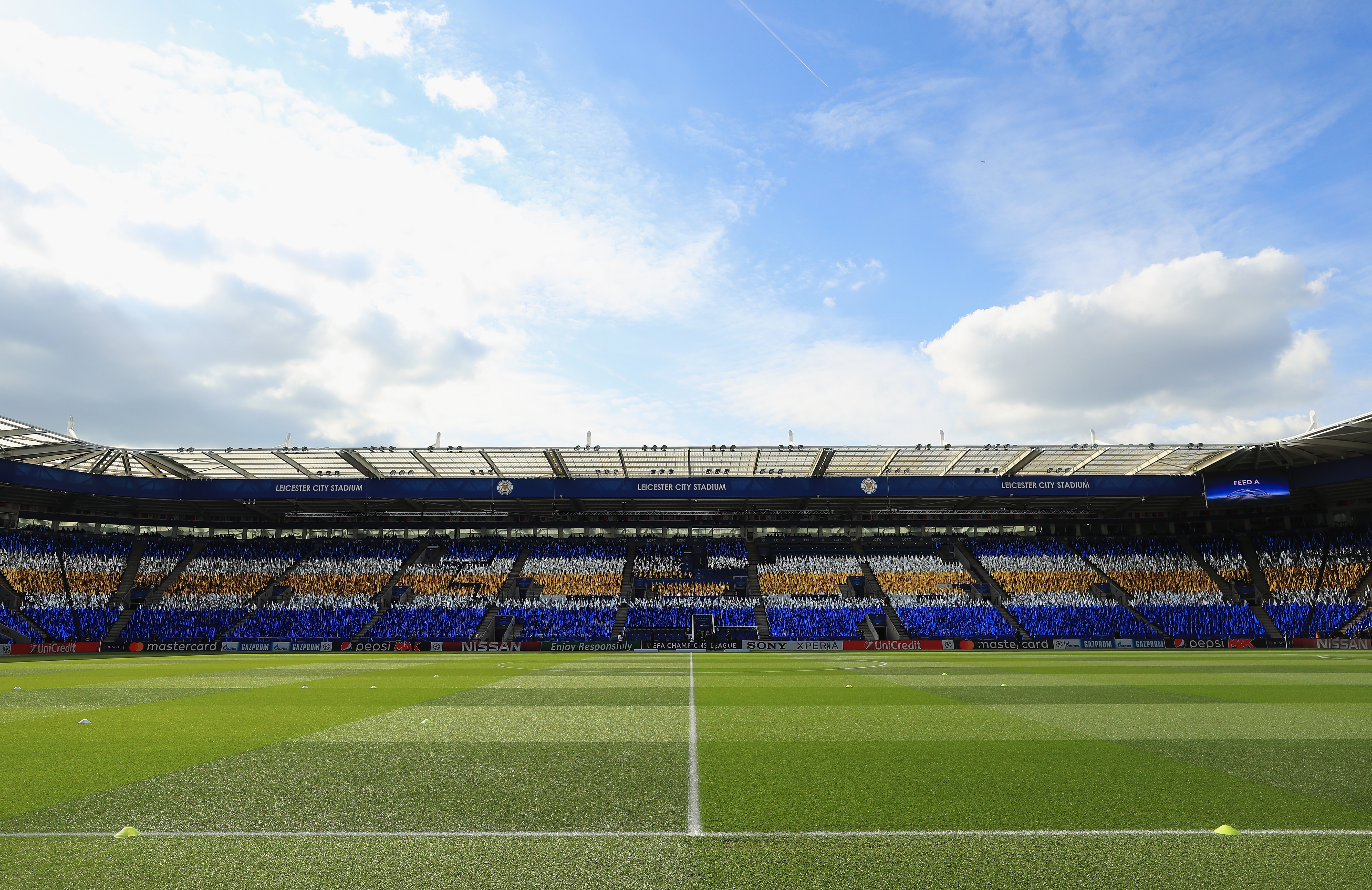 Foxes y Colchoneros chocan en el King Power Stadium