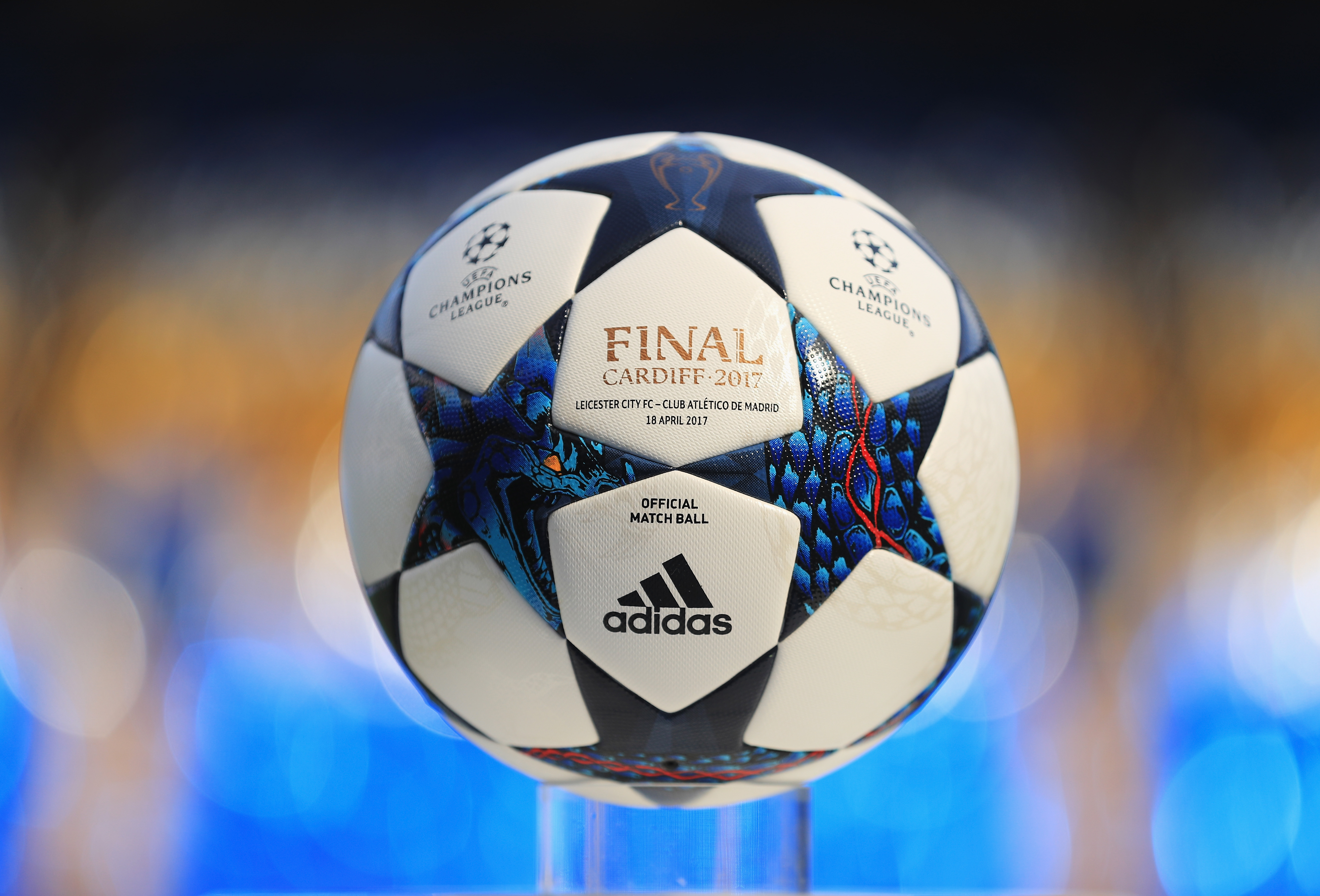 Foxes y Colchoneros chocan en el King Power Stadium