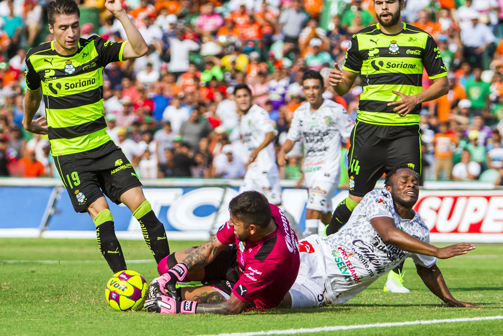 Lo mejor del Jaguars-Santos, en imágenes