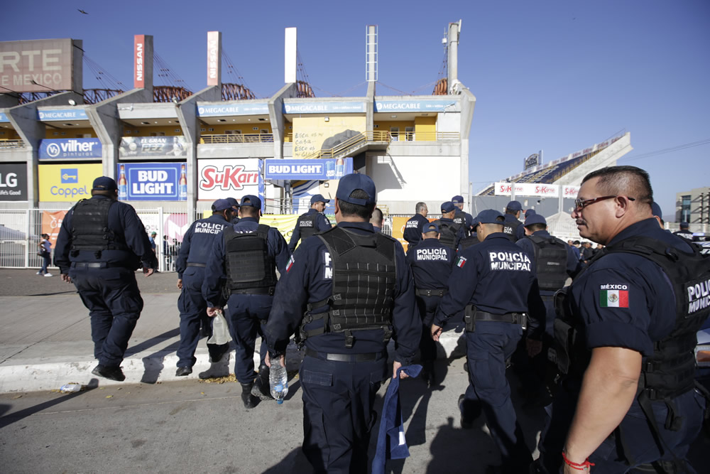 La última batalla por el ascenso a Primera, en imágenes  