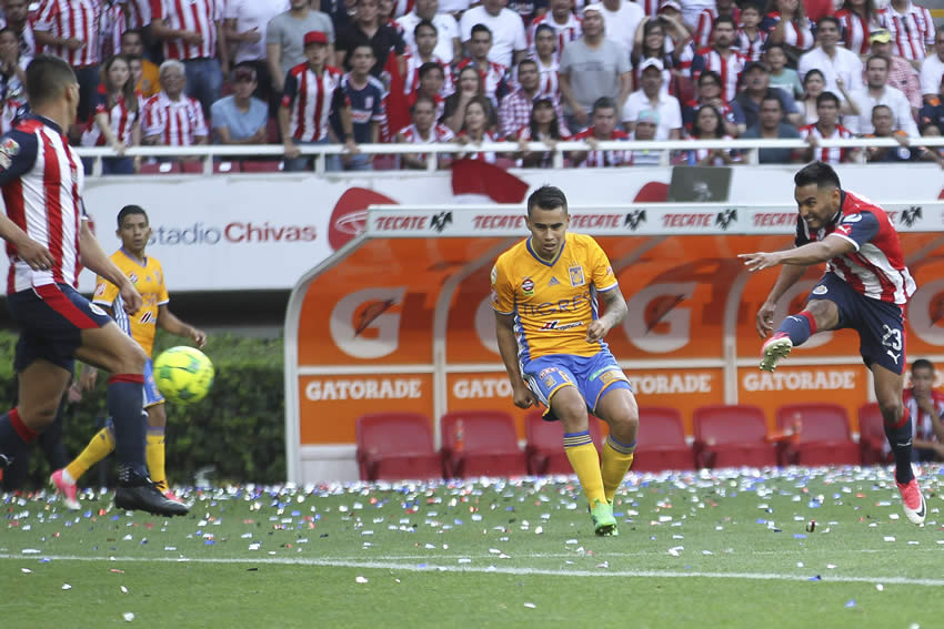 Mejores imágenes del Chivas vs. Tigres de la gran final del C2017 de la Liga MX.