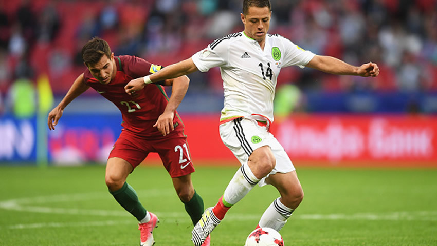 Chicharito tuvo varias claras que no pudo concretar. 