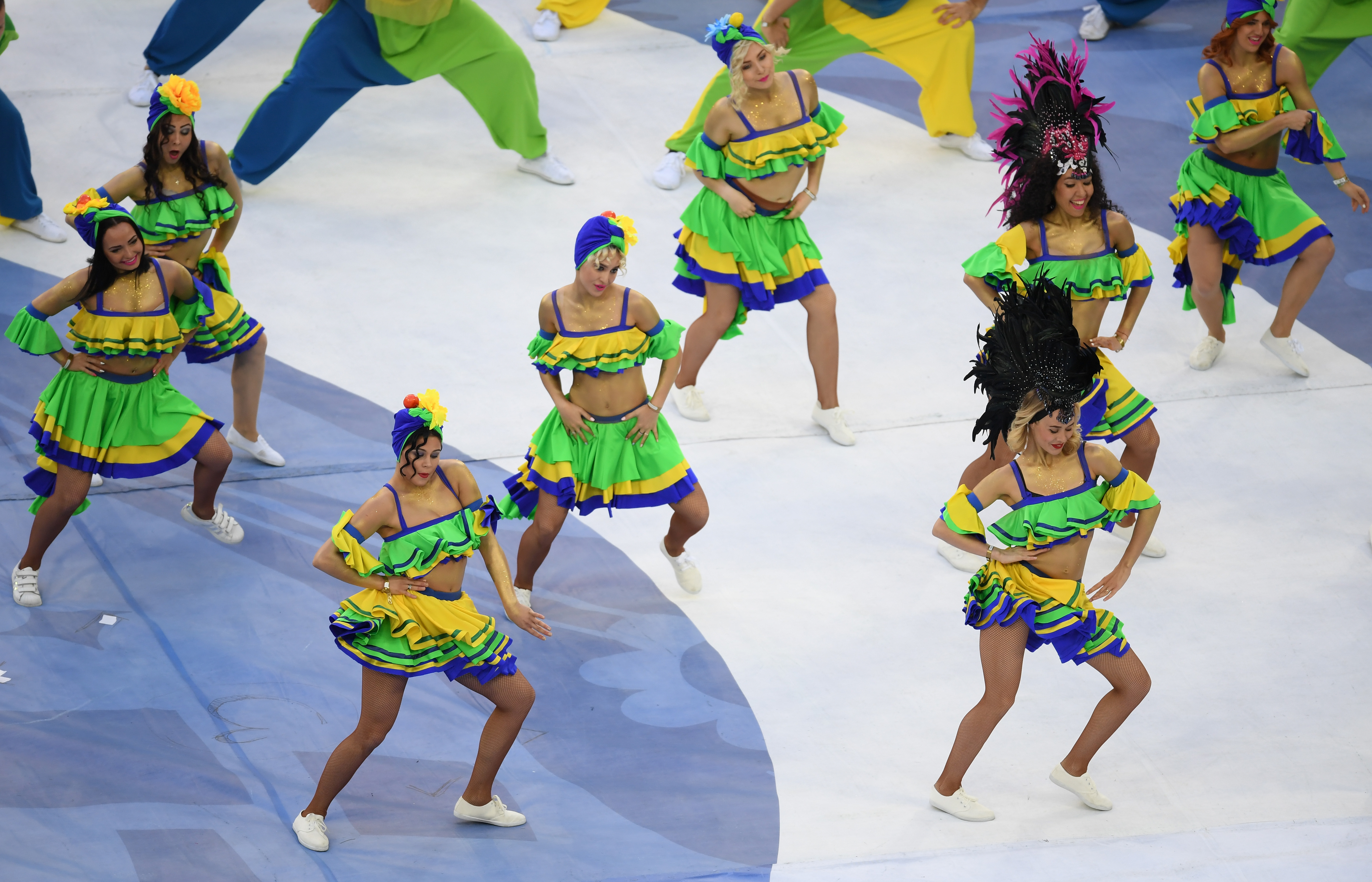 Color, ritmo y futbol en el adiós a la Confederaciones