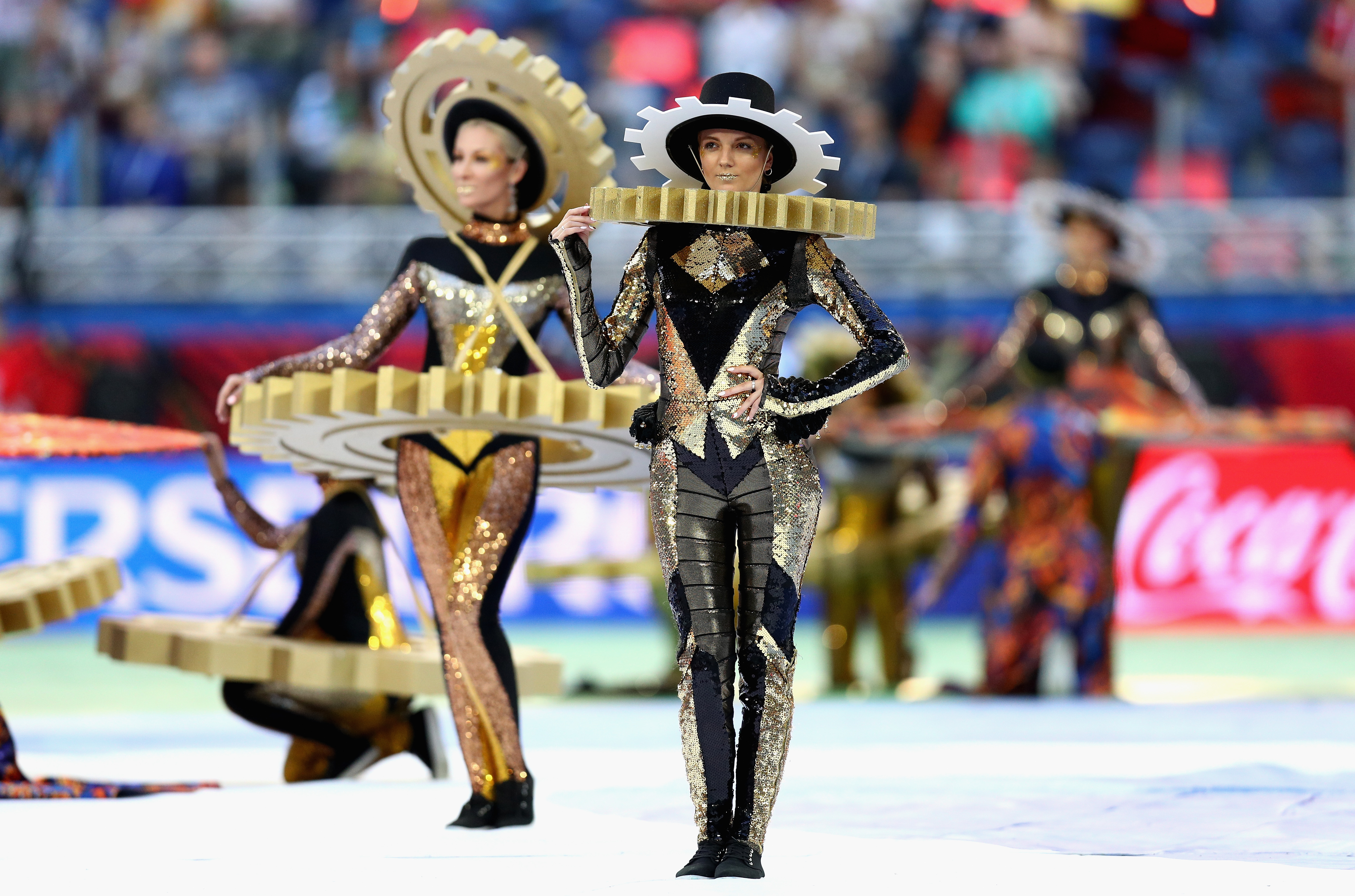 Color, ritmo y futbol en el adiós a la Confederaciones