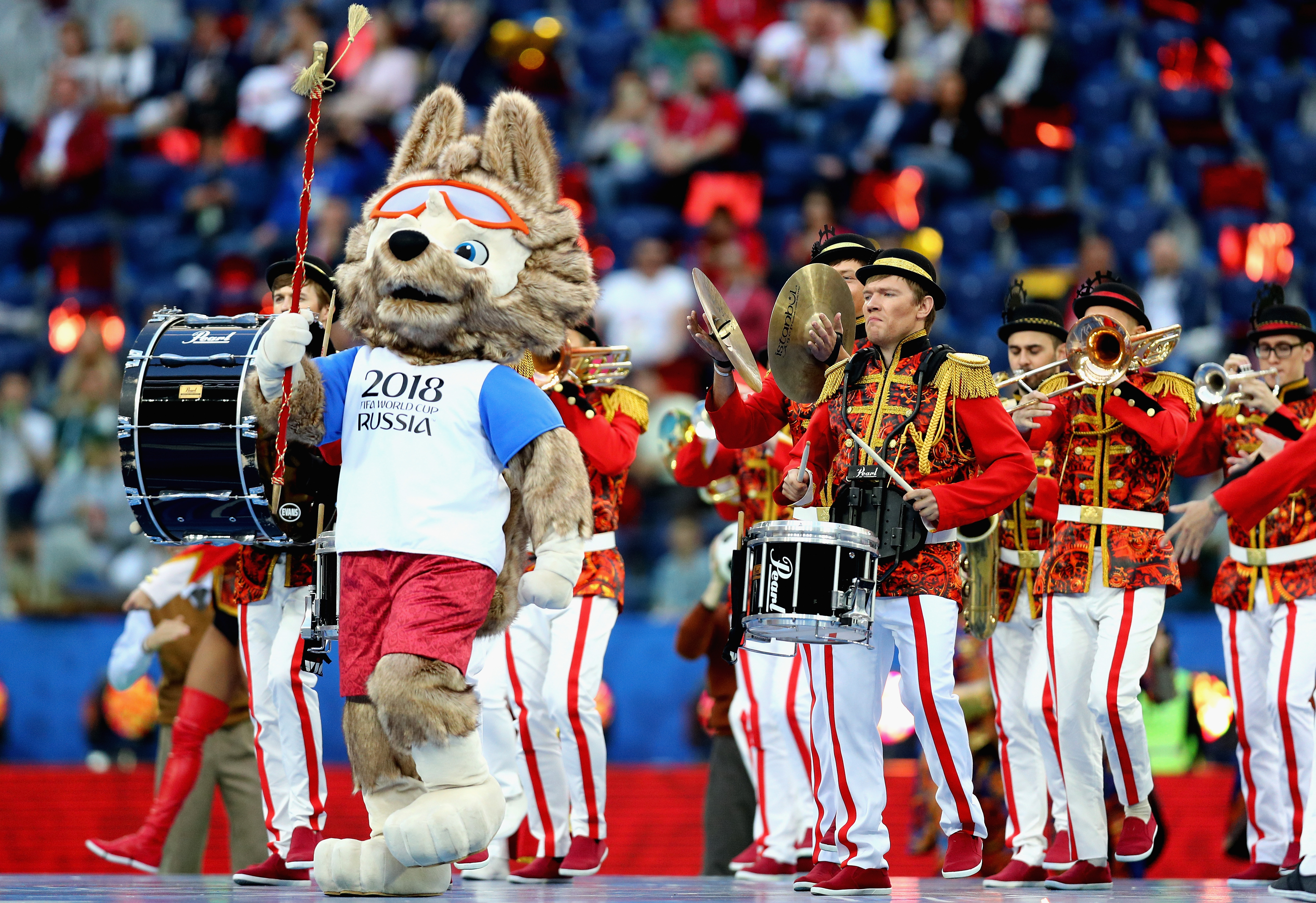 Color, ritmo y futbol en el adiós a la Confederaciones