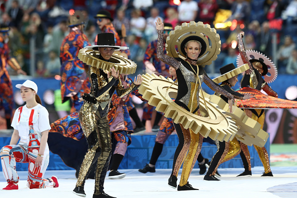 Color, ritmo y futbol en el adiós a la Confederaciones