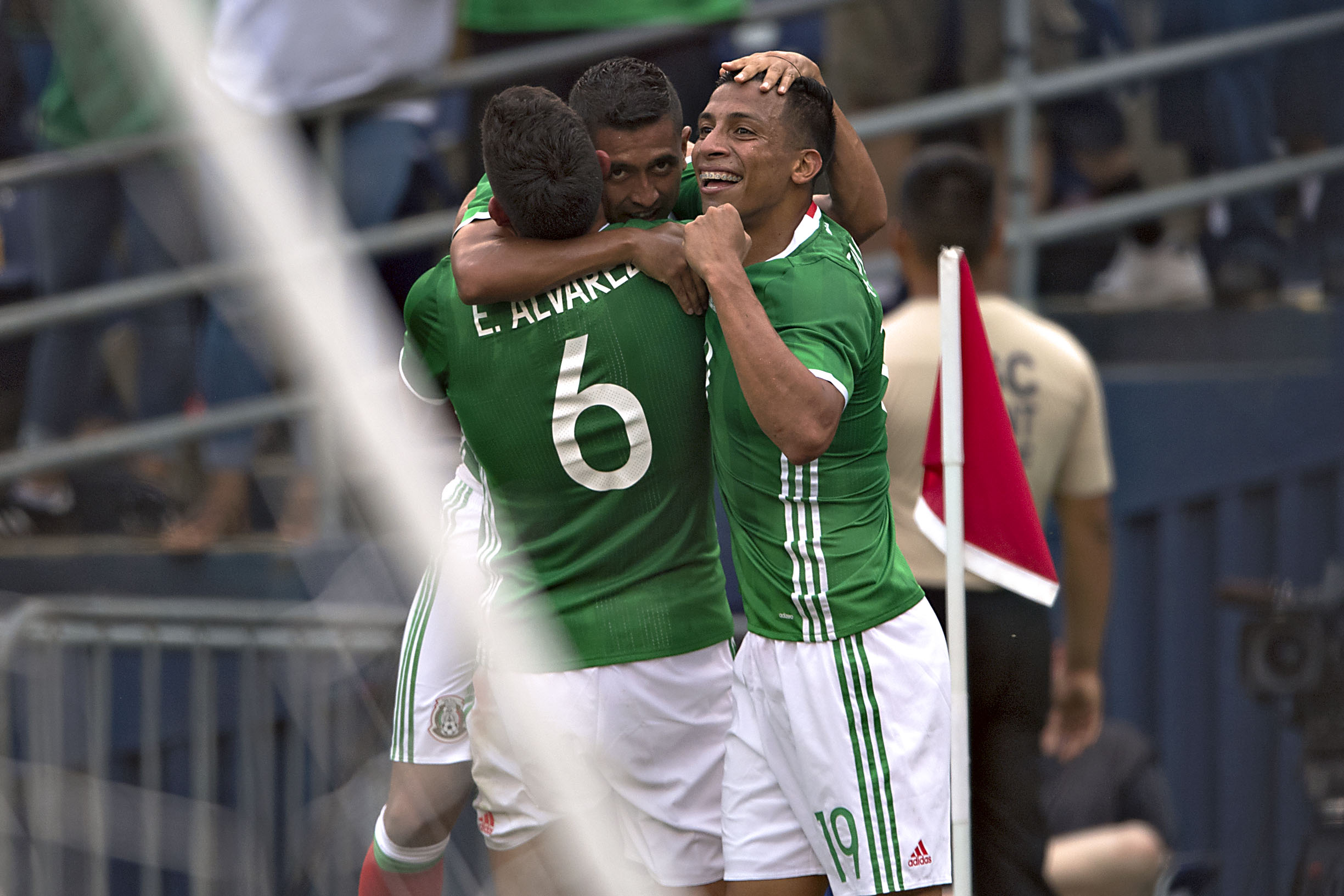 Desquite Tricolor en Copa Oro.