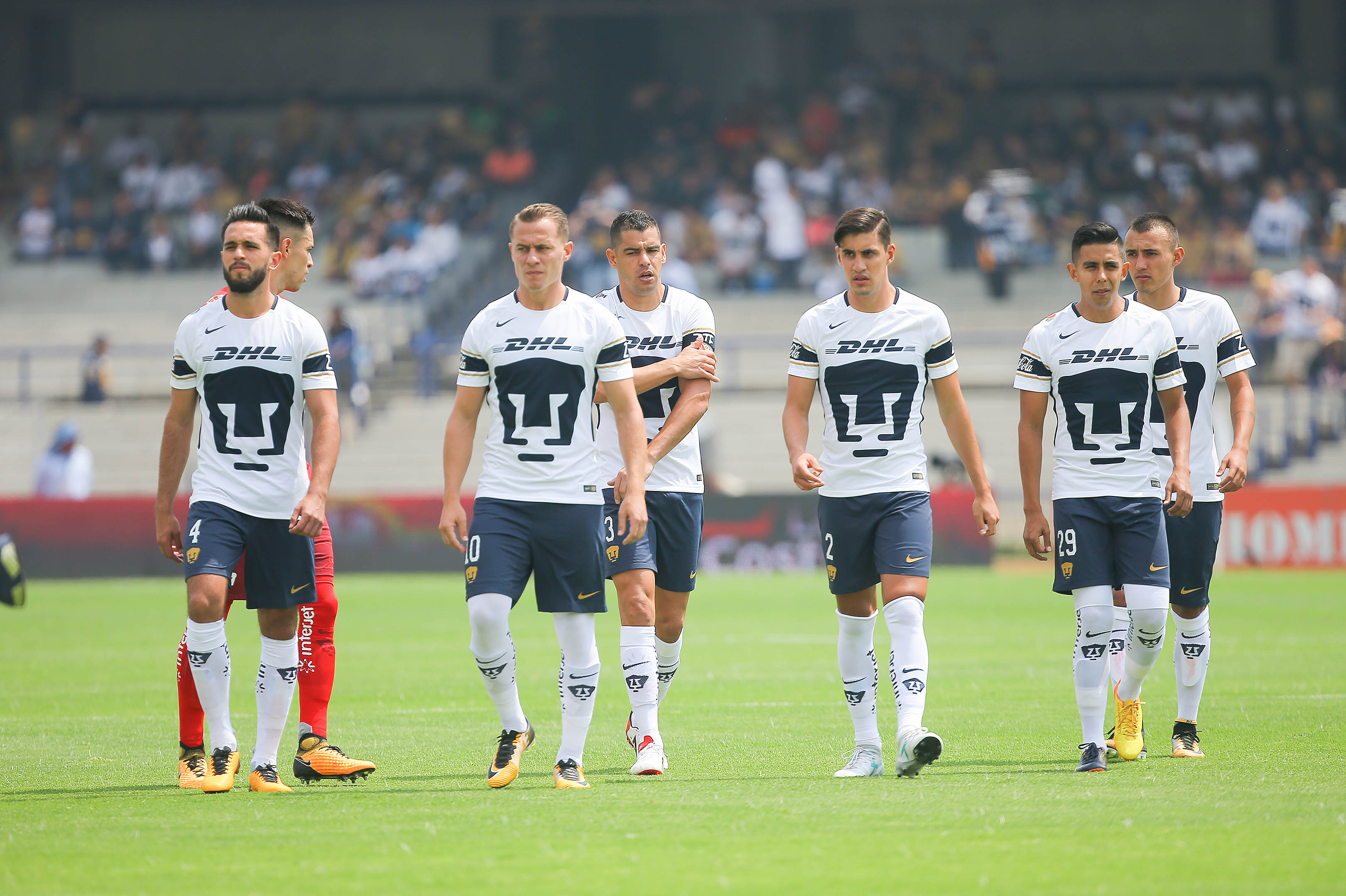 Con garra chilena, Pumas debuta con triunfo en CU